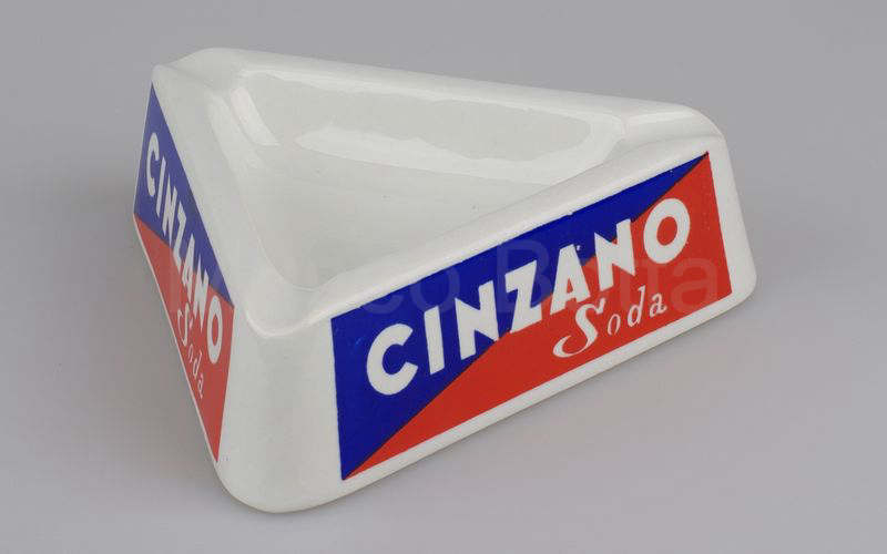 CINZANO SODA posacenere triangolare