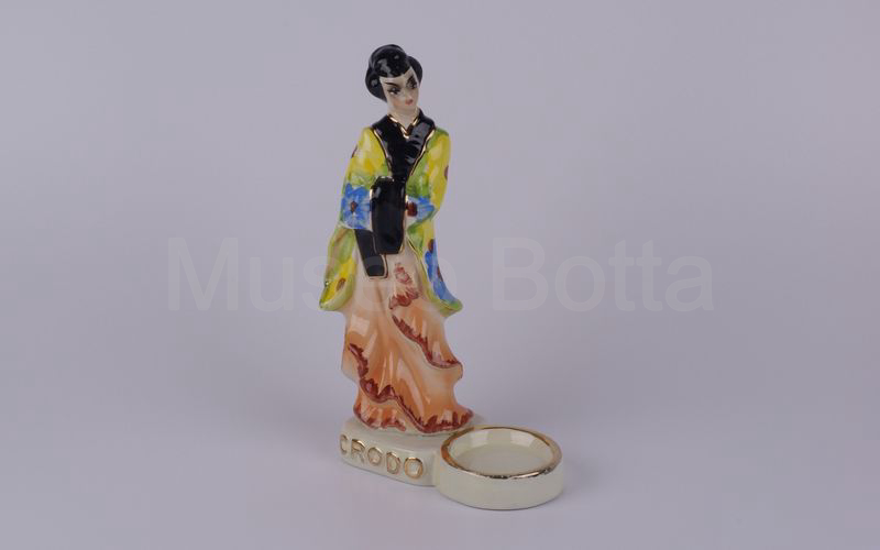 CRODO espositore in ceramica portabottiglia (geisha in piedi con gonna rosa)