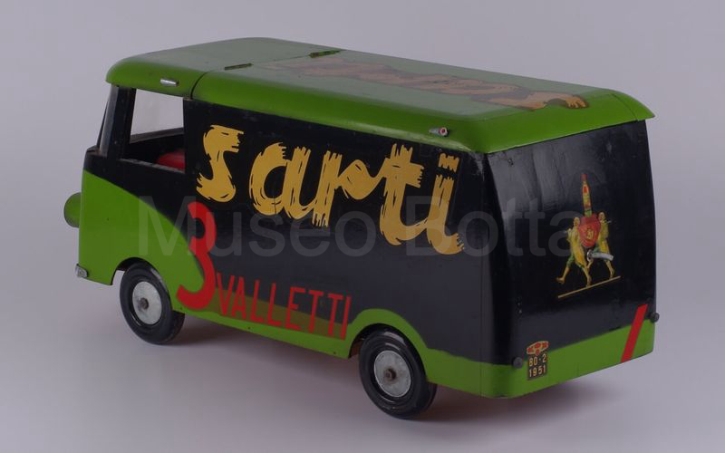 SARTI 3 VALLETTI - SARTI BIANCOSARTI camion pubblicitario in legno