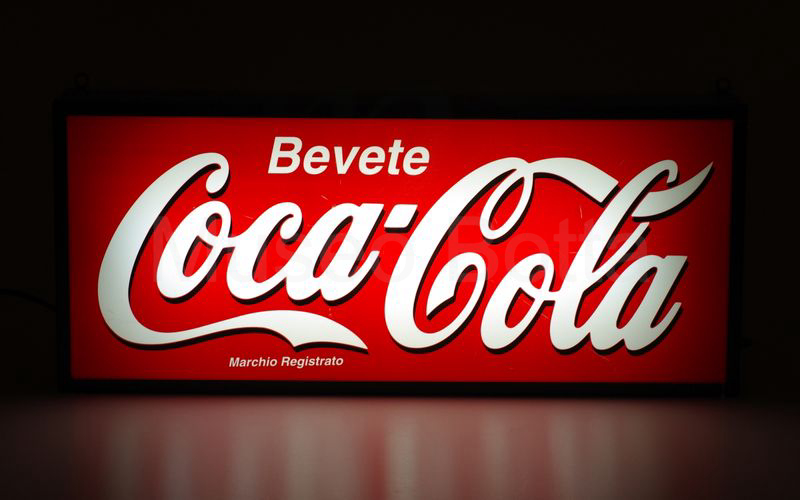 BEVETE COCA COLA MARCHIO REGISTRATO insegna luminosa rettangolare cm 70,5