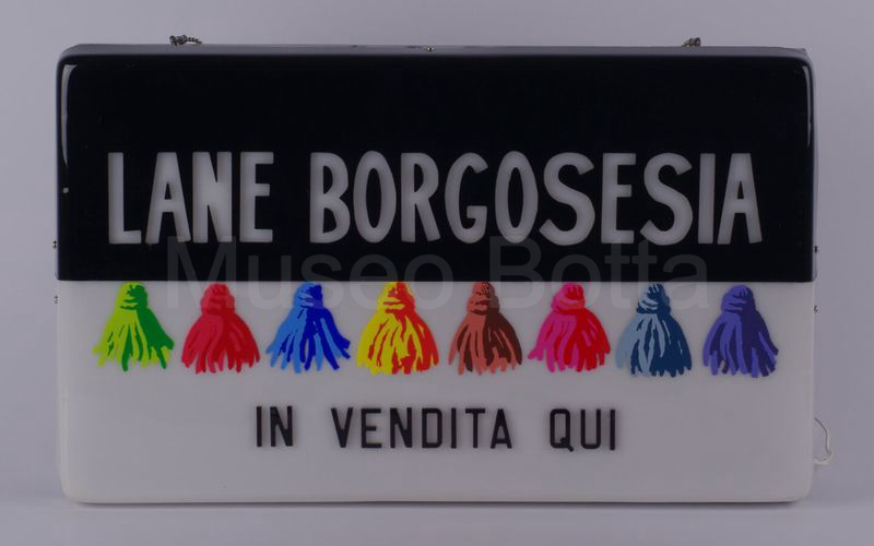 LANE BORGOSESIA - IN VENDITA QUI insegna luminosa