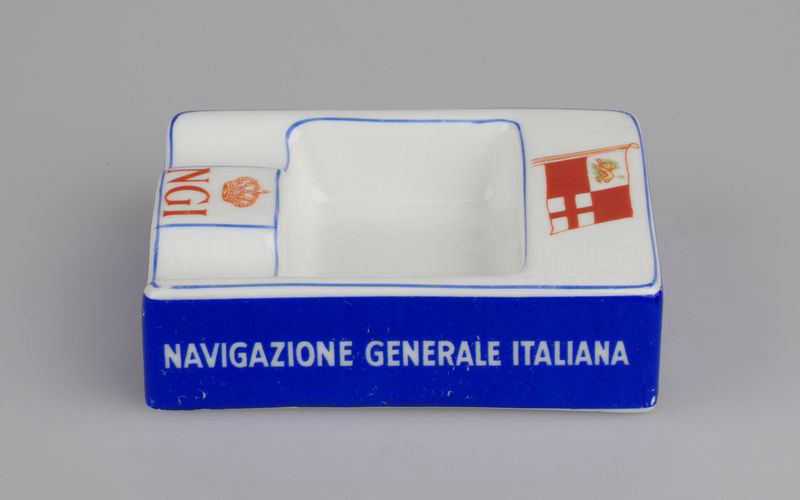 NGI - NAVIGAZIONE GENERALE ITALIANA posacenere bianco-blu