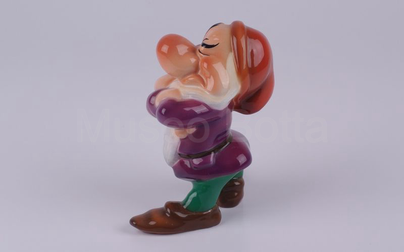 WALT DISNEY Brontolo in ceramica H cm 15,8 (Zaccagnini)