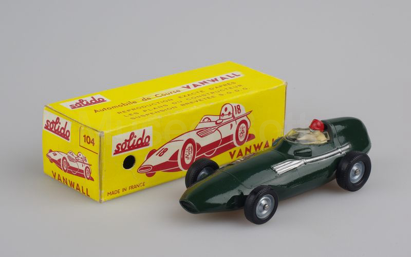 SOLIDO (104-4) Vanwall F. 1 1956-1958 verde scuro