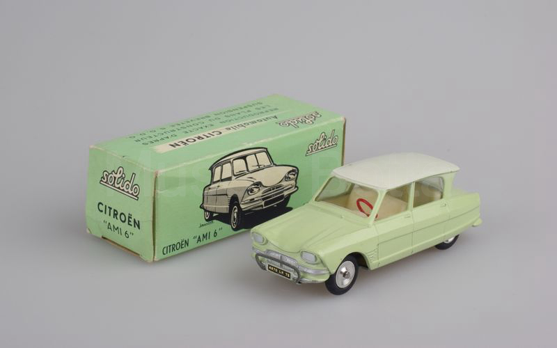 SOLIDO (114-2) Citroën Ami 6 berlina 1961/1965 bicolore verde chiaro tetto bianco