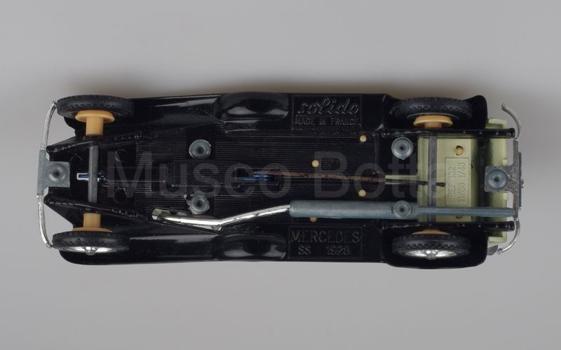 SOLIDO (132-1) Mercedes Benz SS 1928 torpedo 4 posti capote chiusa panna-nero