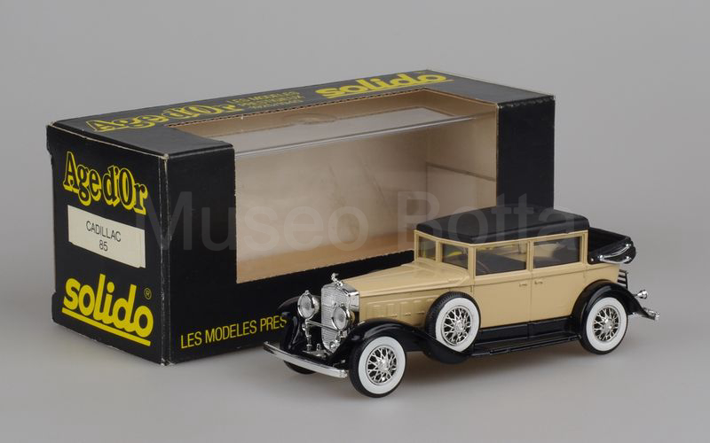 SOLIDO (85-A) Cadillac 452 A V16 imperial landaulet 1930 beige-nero