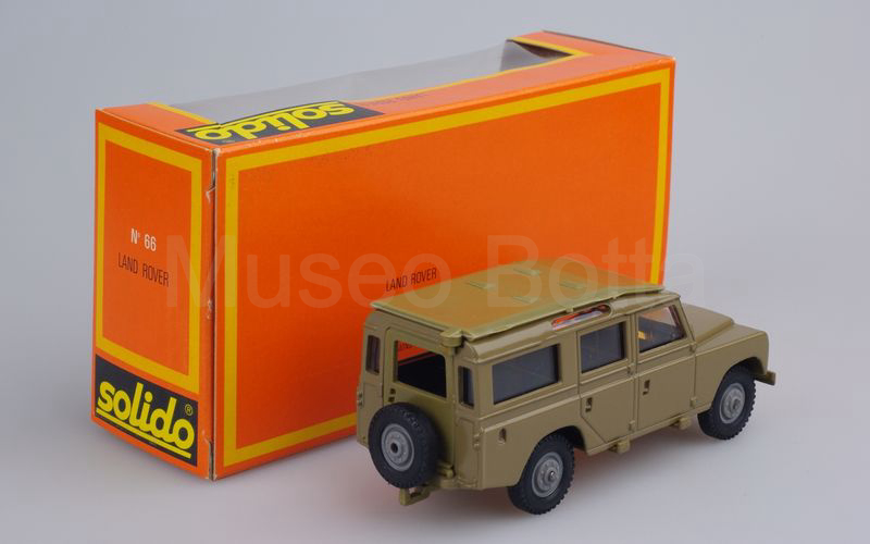 SOLIDO (66-2) Land Rover 109 serie III 1971 beige verde