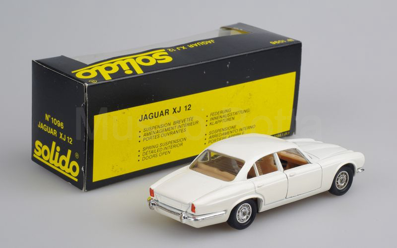 SOLIDO (1096-3) Jaguar XJ 12 berlina Series III 1979-1986 bianco