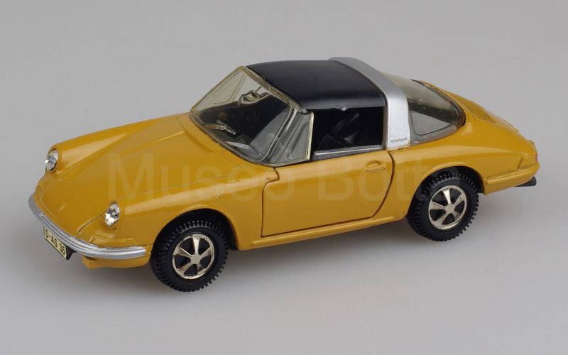 MÄRKLIN (1800) Porsche 911 2.0 Targa chiuso 1966-1968 senape