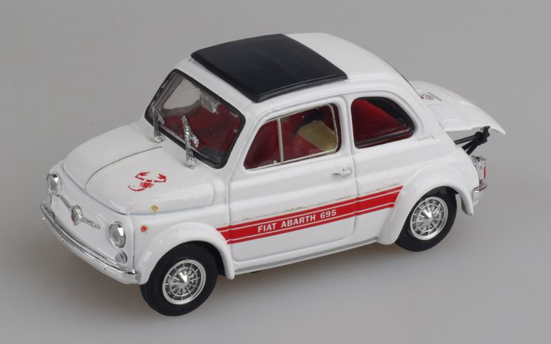 BRUMM (R463) Fiat Abarth 695 SS assetto corsa 1968 bianco