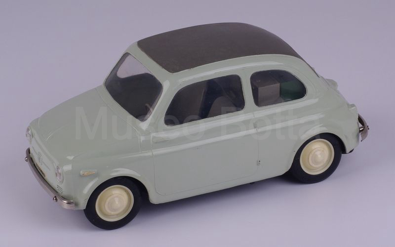 RIVAROSSI 1:13 Fiat Nuova 500 1957 - 1960 verde chiaro