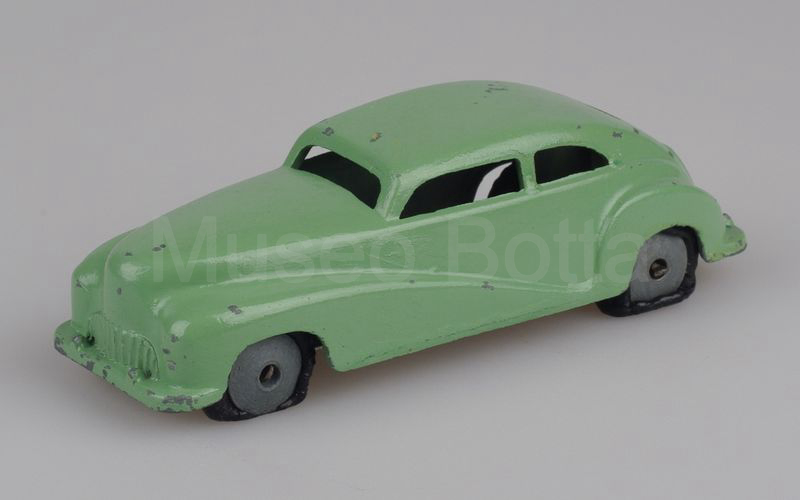 ZAX 1:43 Berlina verde