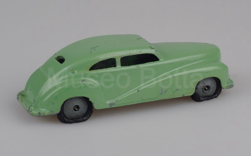 ZAX 1:43 Berlina verde