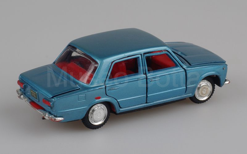 EDIL TOYS (7) Fiat 124 berlina 1966-1970 azzurro metallizzato