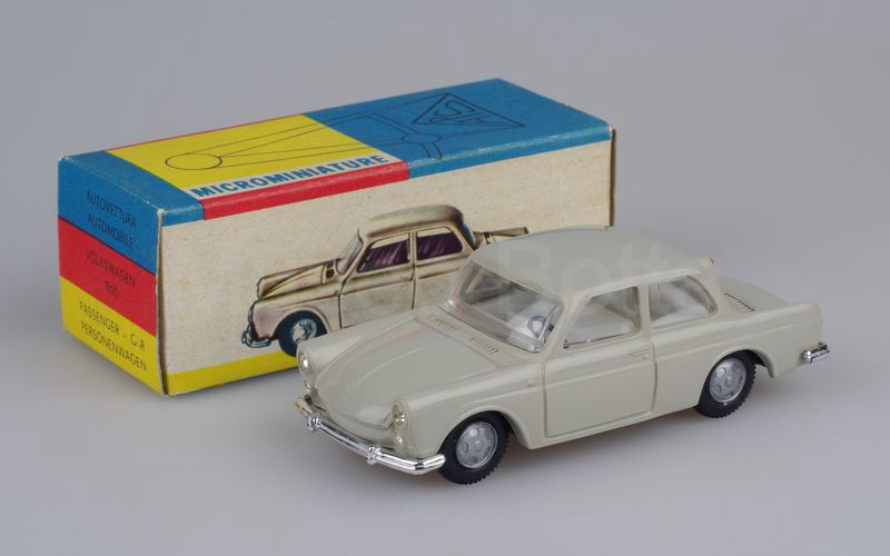 POLITOYS-PL (46) Volkswagen 1500 berlina 1961-1966 grigio chiaro