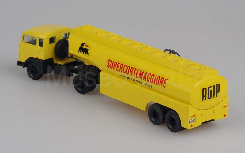 RIVAROSSI 1:87 (5602) Fiat 682 autoarticolato cisterna SUPERCORTEMAGGIORE giallo