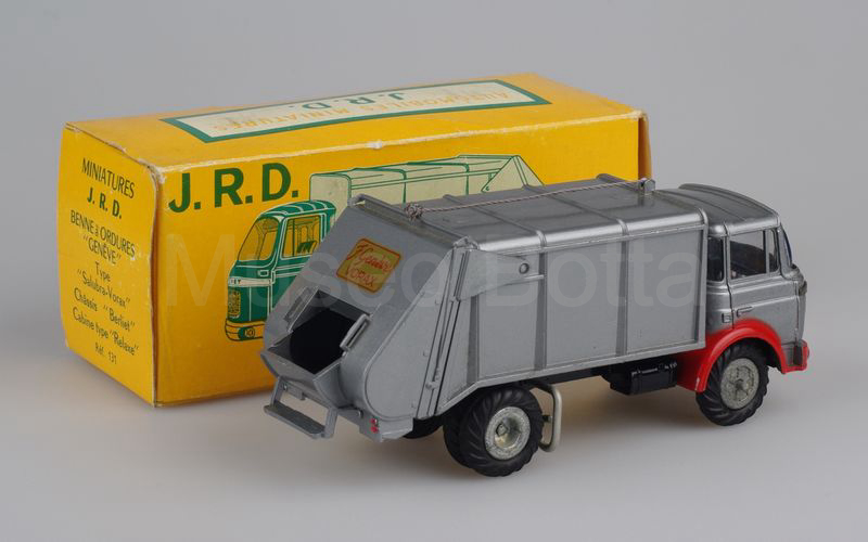 JRD (131-1) Berliet GAK camion rifiuti grigio metallizzato-rosso