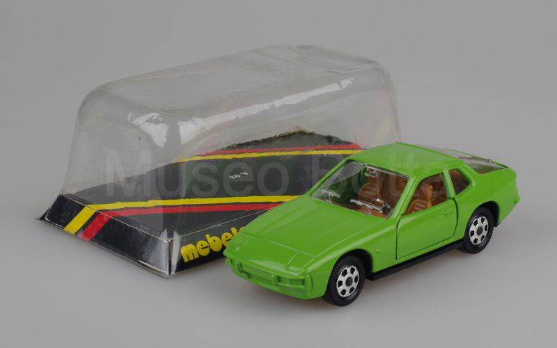 MEBETOYS (A 93) Porsche 924 coupé 1976-1977 verde chiaro