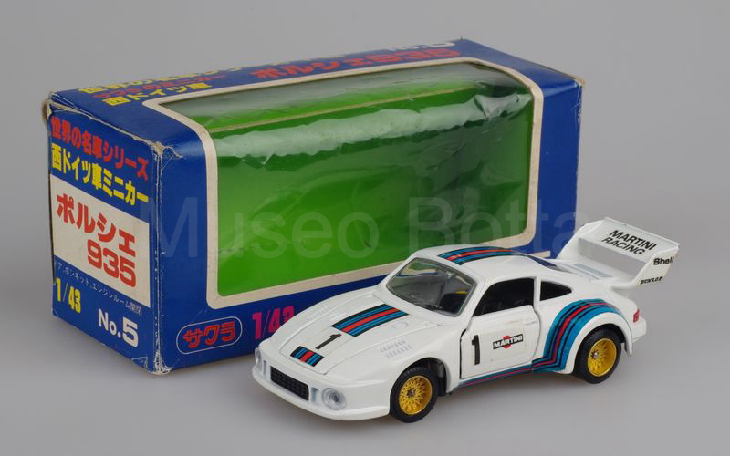 SAKURA (5) Porsche 935 2ª versione coda corta "MARTINI" n° 1 1976 bianco