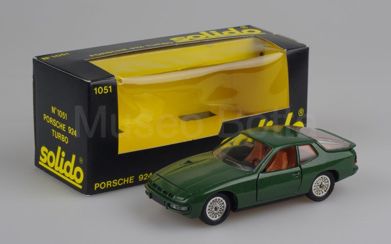 SOLIDO (1051) Porsche 924 (931) Turbo coupé 1979-1983 verde oliva metallizzato