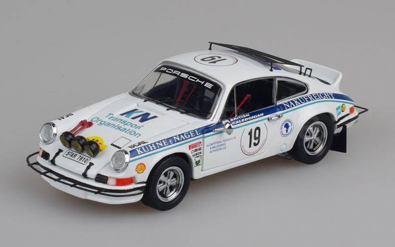 UNIVERSAL HOBBIES (UH1602) Porsche 911 Carrera RS 2.7 coupé "KUHNE & NAGEL" East African Safari 1974 n° 19 bianco