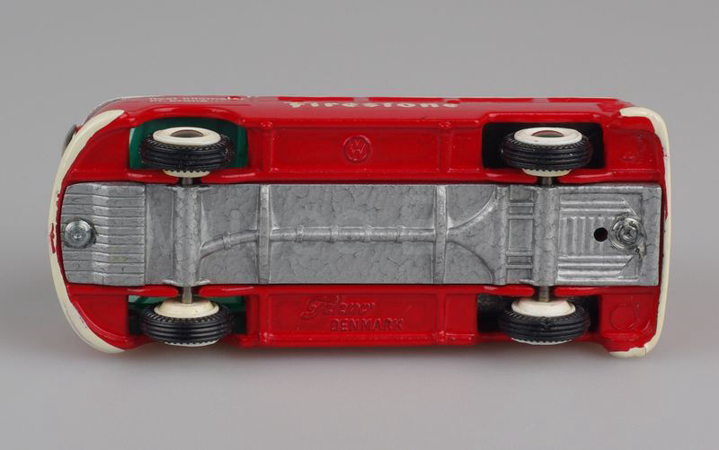 TEKNO (410-3) Volkswagen Bulli T1 pick-up 2° tipo 1959-1967 FIRESTONE bianco-rosso