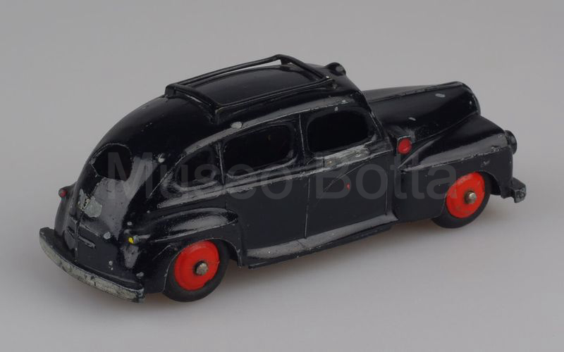 TEKNO (428-1b) Ford Fordor Deluxe 1946-1948 "TAXA" nero luce tonda