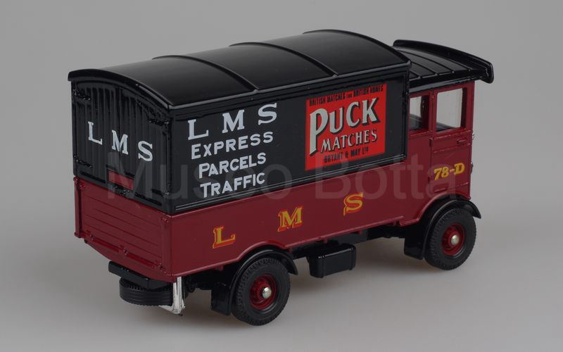 CORGI Classics (897/3) AEC Cabover van "LMS Parcels"