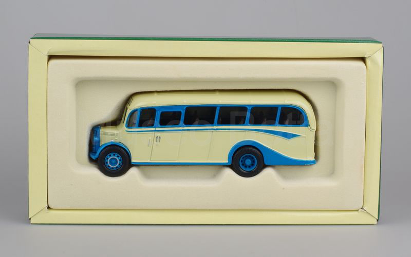 CORGI Classics (97101) Bedford OB coach "SCILLY ISLES"