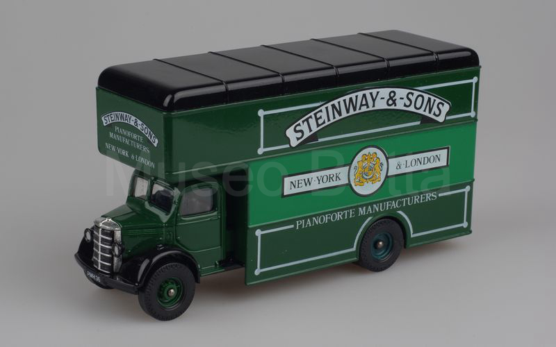 CORGI Classics (C953/4) Bedford Pantechnicon "STEINWAY & SONS"