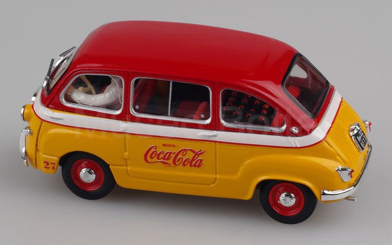 GIFT SET su base BRUMM Fiat 600 Multipla "COCA-COLA" Olimpiadi Roma 1960 durante marcia olimpica rosso-giallo EDIZIONE LIMITATA