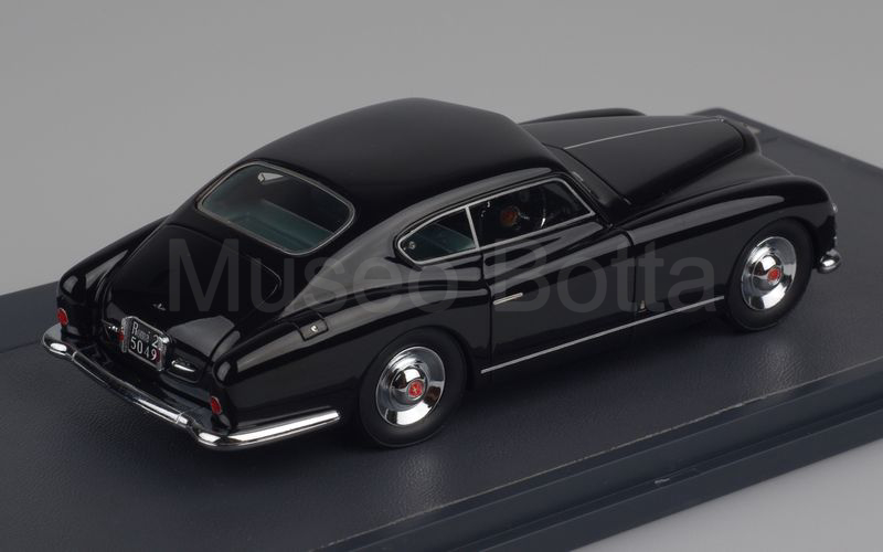 MATRIX SCALE MODELS (MX50102-051) Alfa Romeo 6C 2500 SS Pinin Farina 1949 nero