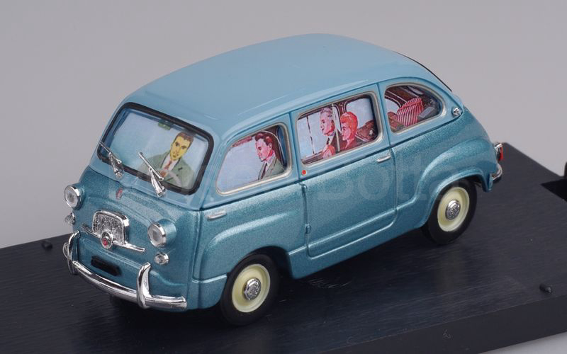 Elaborazione su base BRUMM Fiat 600 Multipla depliant pubblicitario azzurro chiaro-azzurro metallizzato