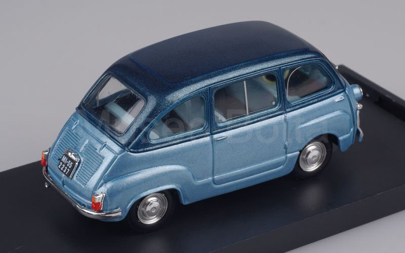 MUSEO BOTTA elaborazione su base BRUMM (Mu.Bo.019) Fiat 600D Multipla blu metallizzato-azzurro metallizzato sedili azzurro chiaro