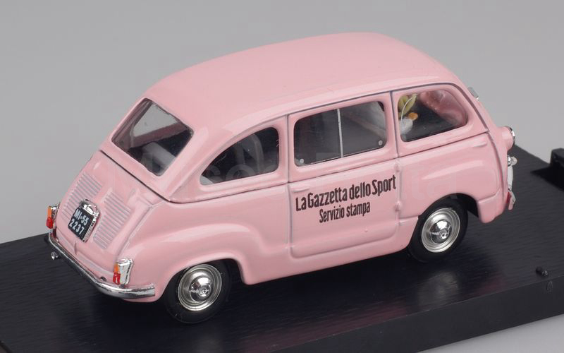 Elaborazione su base BRUMM Fiat 600D Multipla "LA GAZZETTA dello SPORT" rosa GIRO D'ITALIA